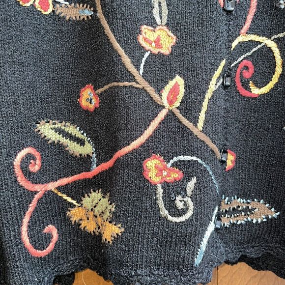 Coldwater Creek L Black Floral Embroidered Cardigan Sweater NWT - Picture 3 of 5